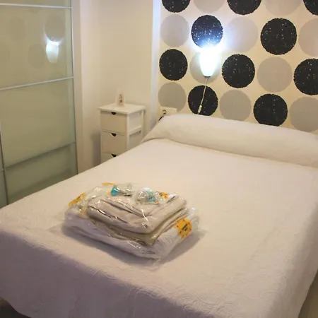 Frente Al Mar アパート フエンヒロラ